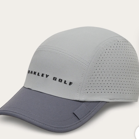 New Oakley 5 panel golf hat - Picture 1 of 1